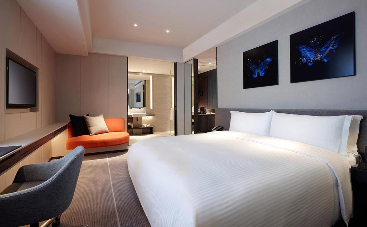 Humble House Taipei, Curio Collection By Hilton Hotell Exteriör bild Deluxe Room