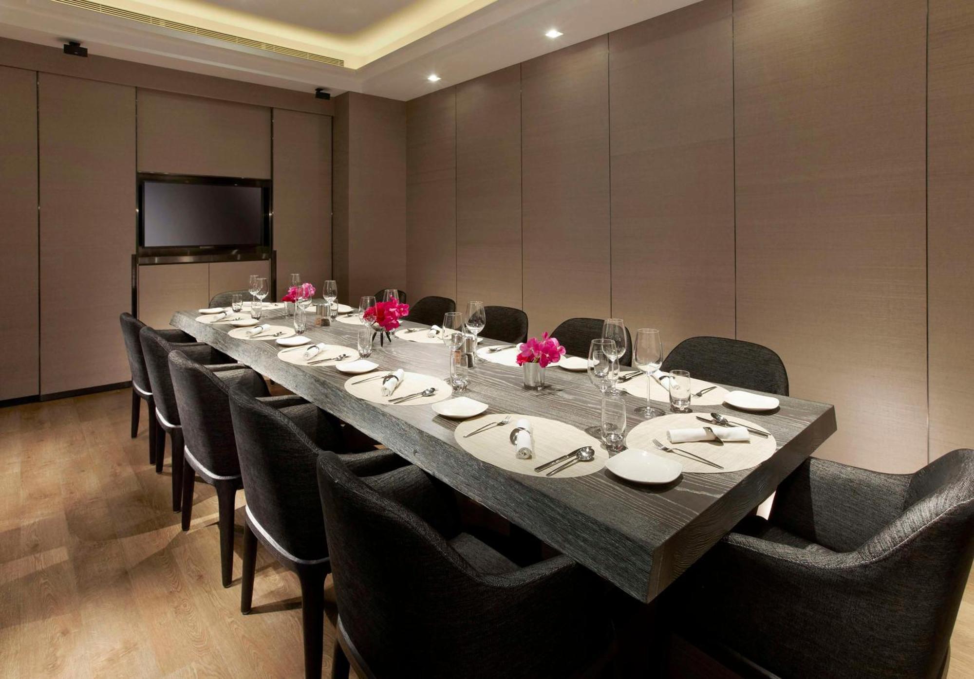 Humble House Taipei, Curio Collection By Hilton Hotell Exteriör bild